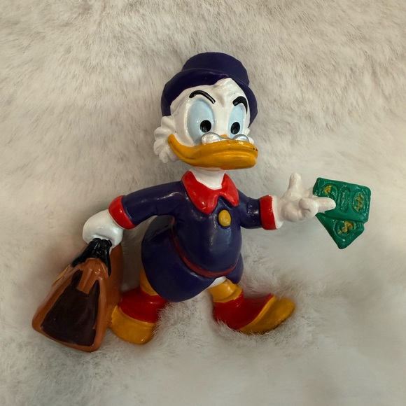 Disney Donald Duck Figurine - Blue Red Yellow (For collectors)
